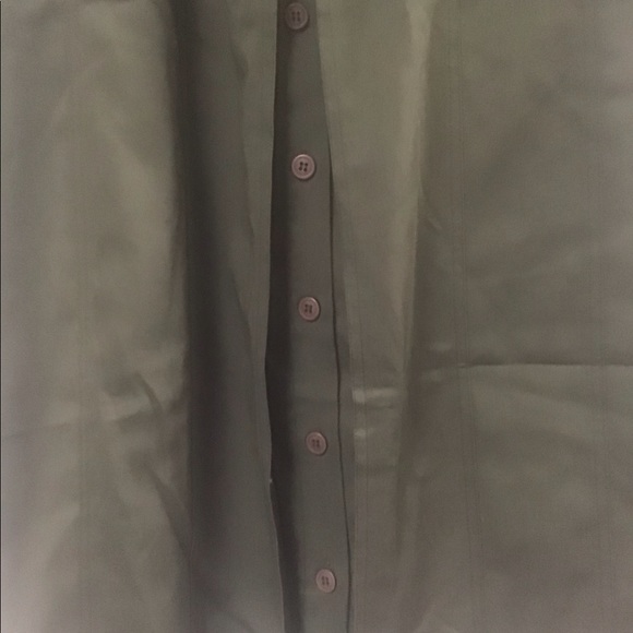 NWT khaki skirt with side pockets - Picture 5 of 8